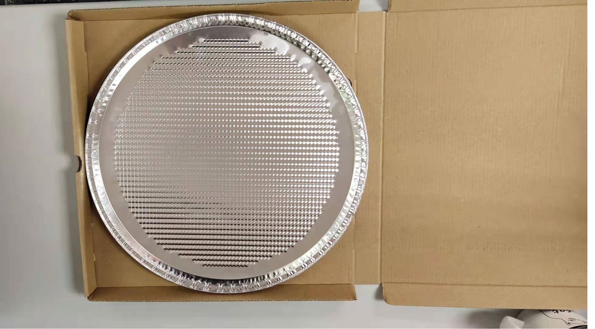 Optimizing Pizza Delivery: The Role of the Aluminium Plate and the Pizza Box