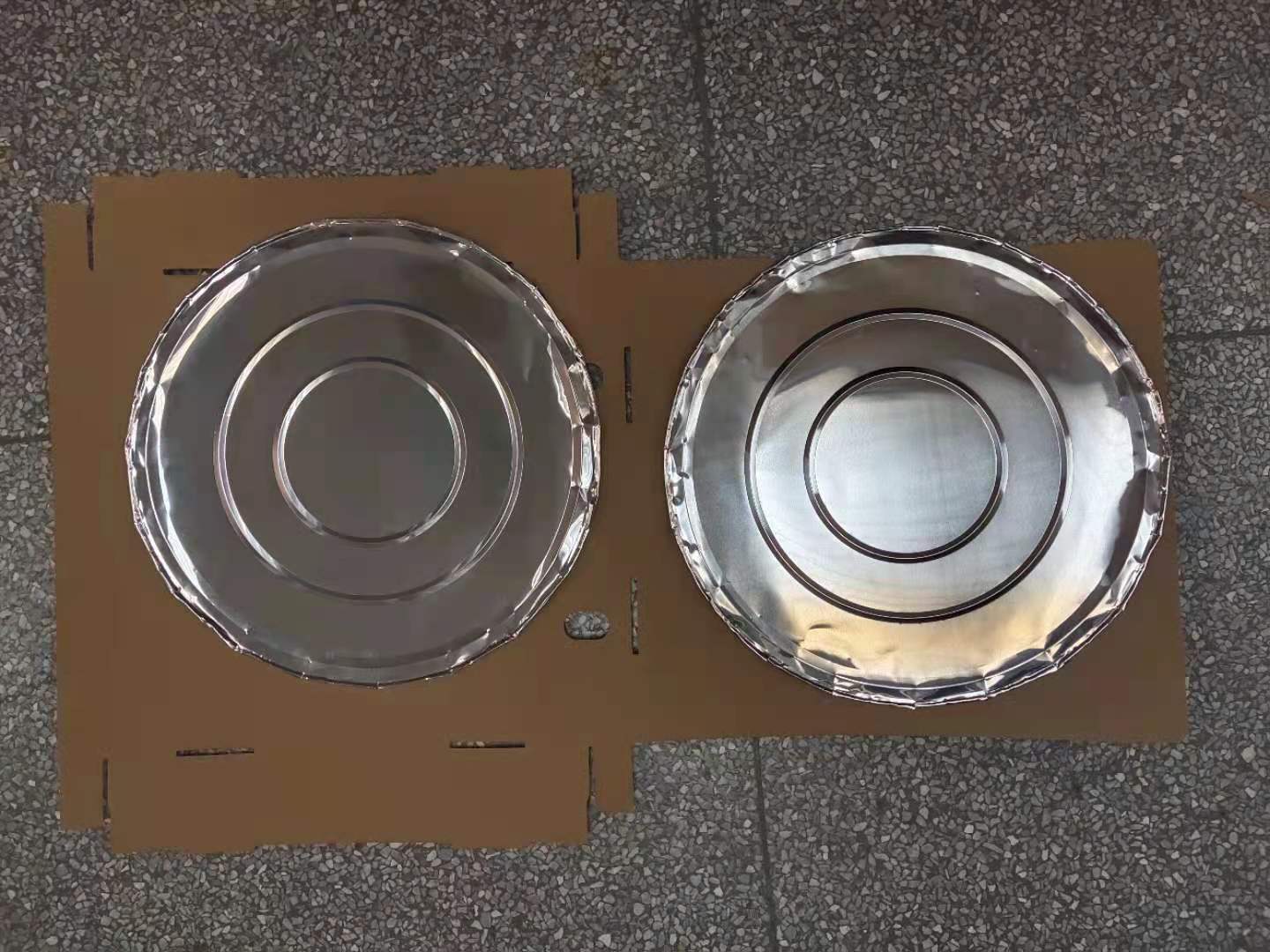 Commercial aluminium pizza baking plate and screen