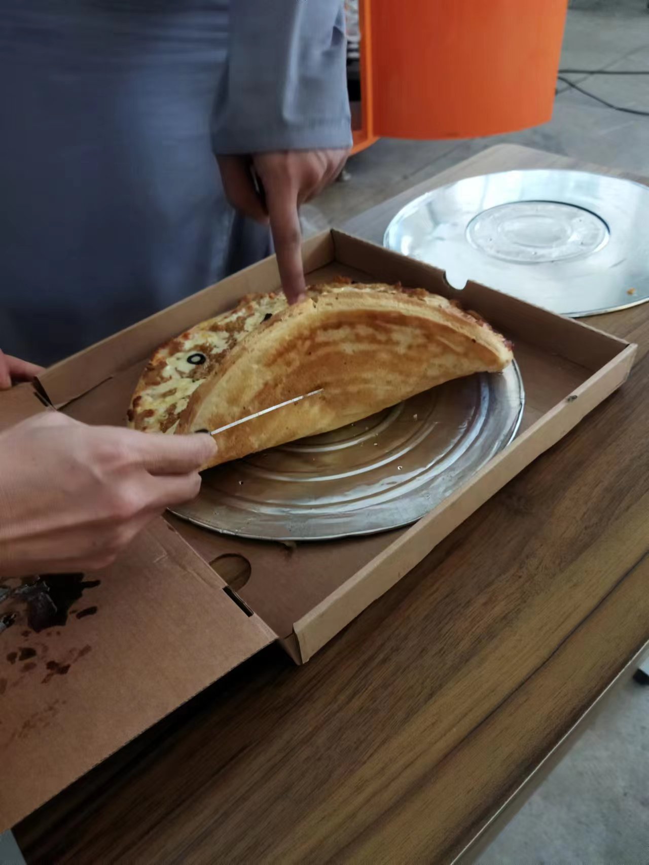 From Touchscreen to Table: My Experience Using the New Papa Mia Smart Pizza Machine