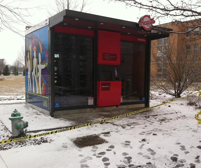 Internal view of pizza box dispensing and baking technology